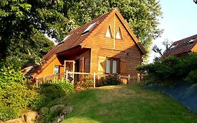Lake Dathee Lodge